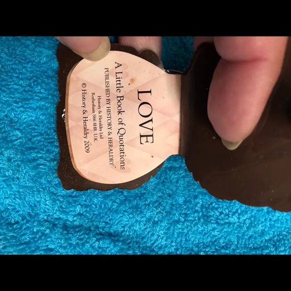 AWESOME BOOK OF OVER 20 LOVE QUOTATION KEY CHAIN❤️ - Picture 3 of 8